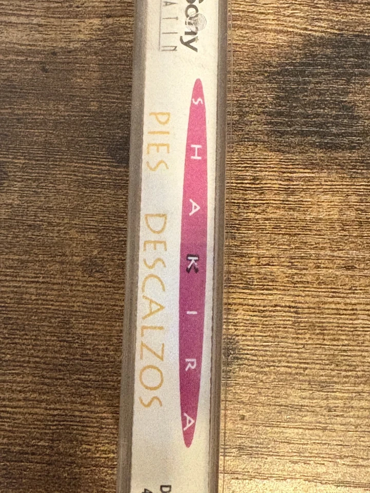 Shakira – Pies Descalzos 1996 Cassette Us Version Rare Latin Pop - Image 4 of 4