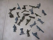 Lot of 1960's Plastic Army Men