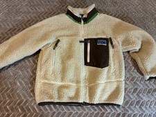 Patagonia Youth Fleece Jacket Small 8 Cream Color Zip Pockets 2011 Full Zip Logo