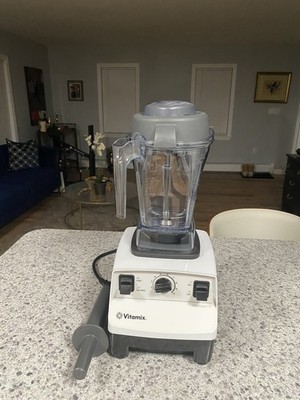Vitamix 5200 Blender With. Large Cookbook