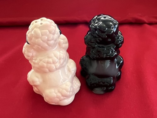 2 Sets of Salt & Pepper Shakers, Snails, Kissing Poodles - Picture 6 of 13