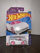 Hot Wheels Barbie Extra White 
