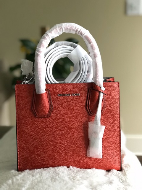 mercer medium leather messenger