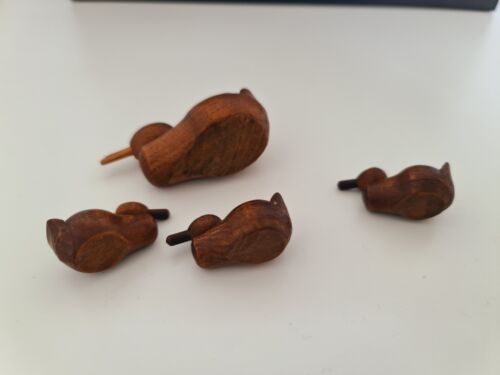 Miniature Wooden Duck & Ducklings 1940’s 50s' Handmade Trench Art Oak Carved - Picture 5 of 15