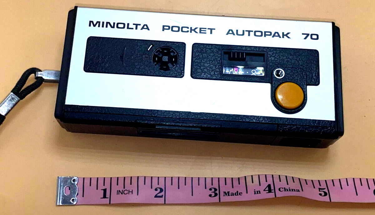 Minolta Pocket Autopak 70 フィルムカメラ　レトロ Vintage MINOLTA Pocket Autopak 70 Film Camera Japan - Point