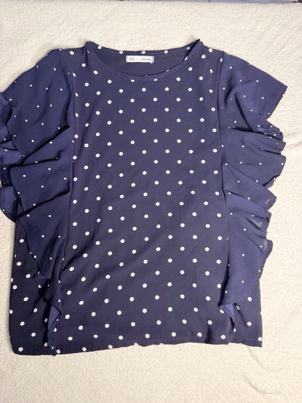 Sfera Basic Blue/White Polka Dot Ruffle Sleeve Round Neck Blouse Pullover M