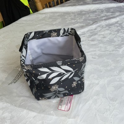New Thirty One Little Carry All Caddy  ( Winter Wonder)