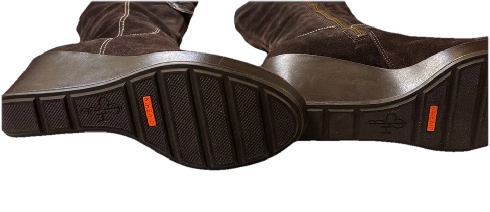 Botas de gamuza marrón para mujer Cole Haan cuña con cremallera talla 7B. Nuevo sin caja Foto 2 de 4