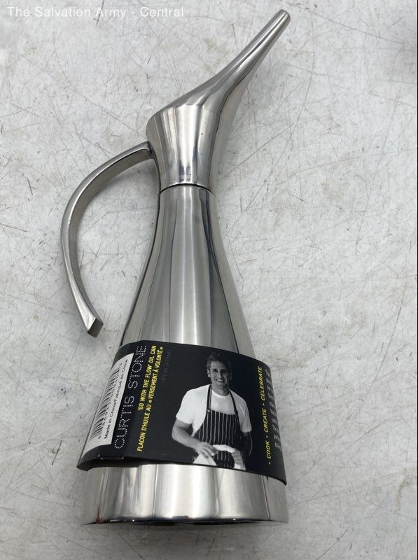 Curtis Stone Silver Stainless Steel Go With The Flow Oil Can Dispenser