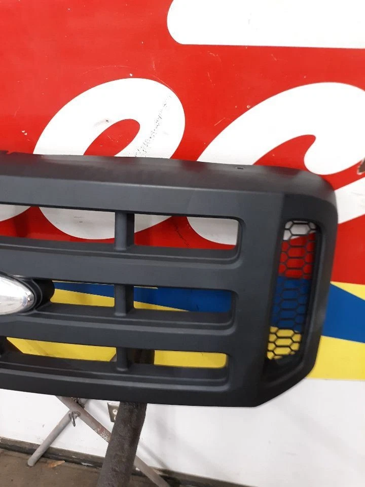 (LOCAL PICKUP ONLY) Grille Black Surround Textured Finish Fits 06-07 FORD F250SD Foto 4 de 4