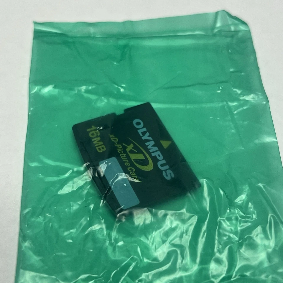 NEW Olympus 16MB xD-Picture Card Memory -  Olympus Fuji Cameras Brand New Sealed - Image 2 of 4