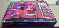 BK NIB BARBIE DOLL 1996 KITCHEN PLAYSET 67554