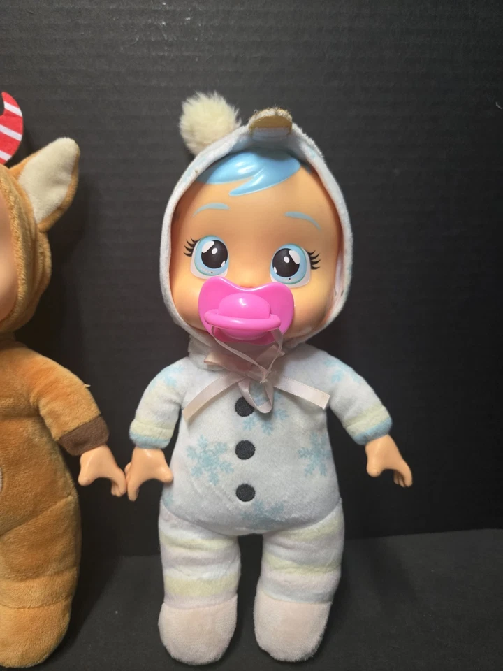Cry Babies Tiny Cuddles Holly Jolly Baby Doll Set Renny & Snowy Christmas - Image 3 of 4