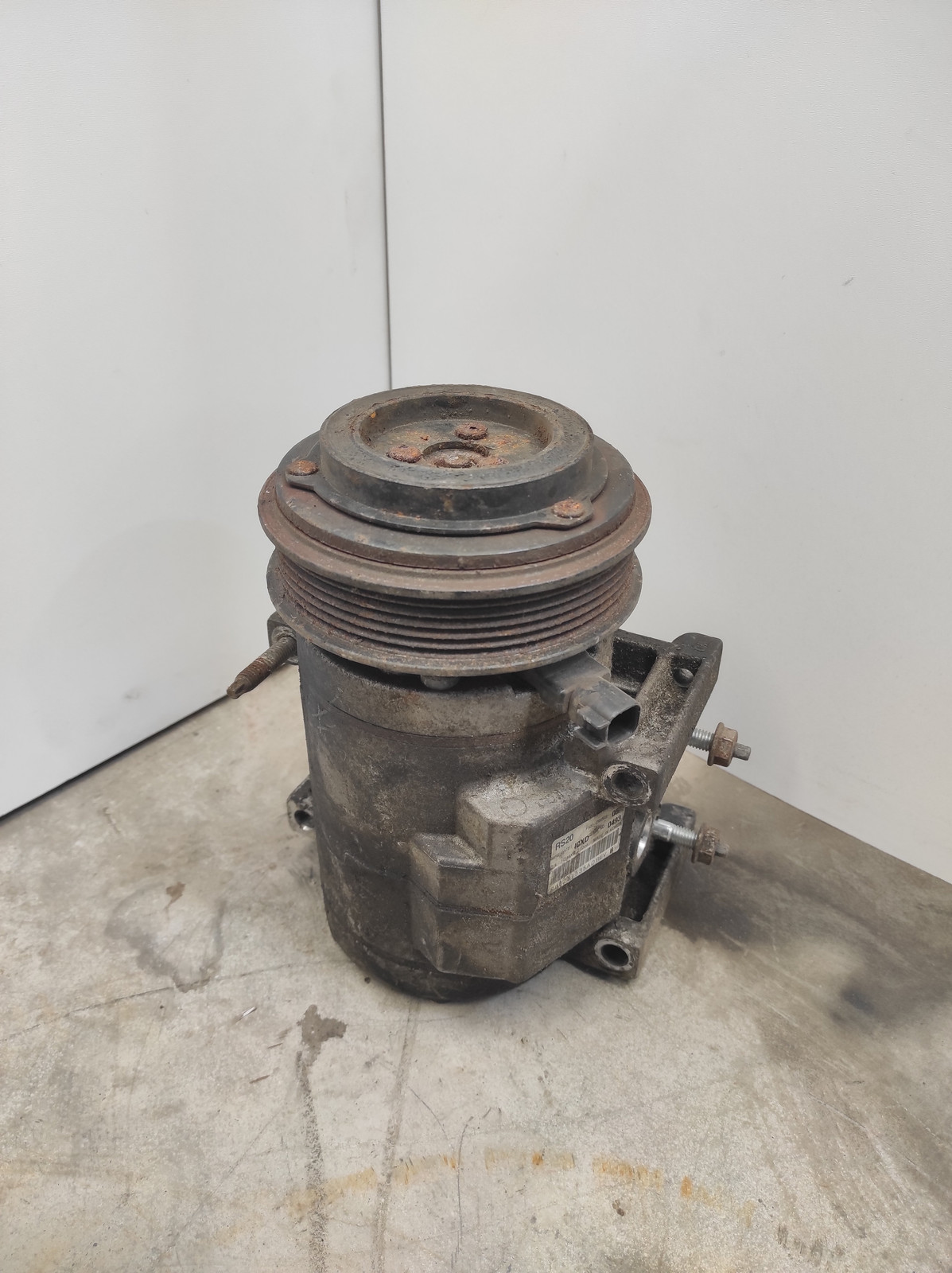 DODGE DURANGO WD Air Condition A/C Pump F500DW9BB 29016180