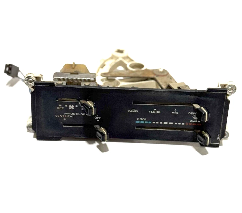 1987-1988 Ford F150 F250 F350 CLIMATE CONTROL HEAT NON A/C - OEM - Image 3 of 4