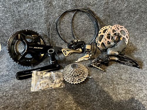 Shimano 105 Di2 R7170 Groupset 2x12-Speed - 172.5mm, 50/34T, 11-34T
