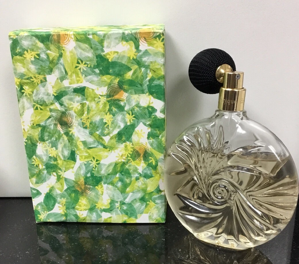 Essences insensées fragrance hot sale