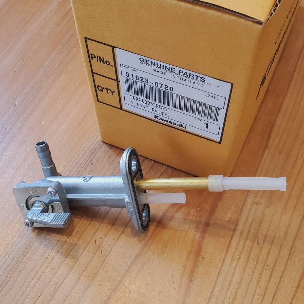 ピノ　セット KAWASAKI Genuine 2008-24 KLX140 140L 140G 140R FUEL TANK PETCOCK