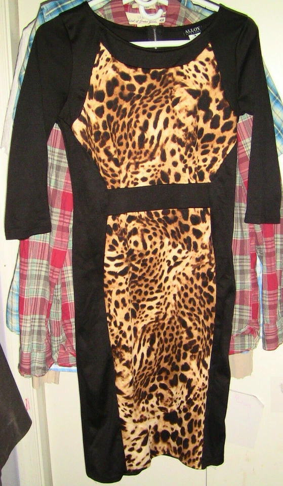 WOMENS ALLOY APPAREL BLACK LEOPARD DRESS M MEDIUM LONG SLEEVE