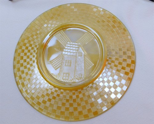 5 Vintage Hazel Atlas WINDMILL CHECKERS Marigold Carnival Glass 8" Plates - Picture 5 of 5