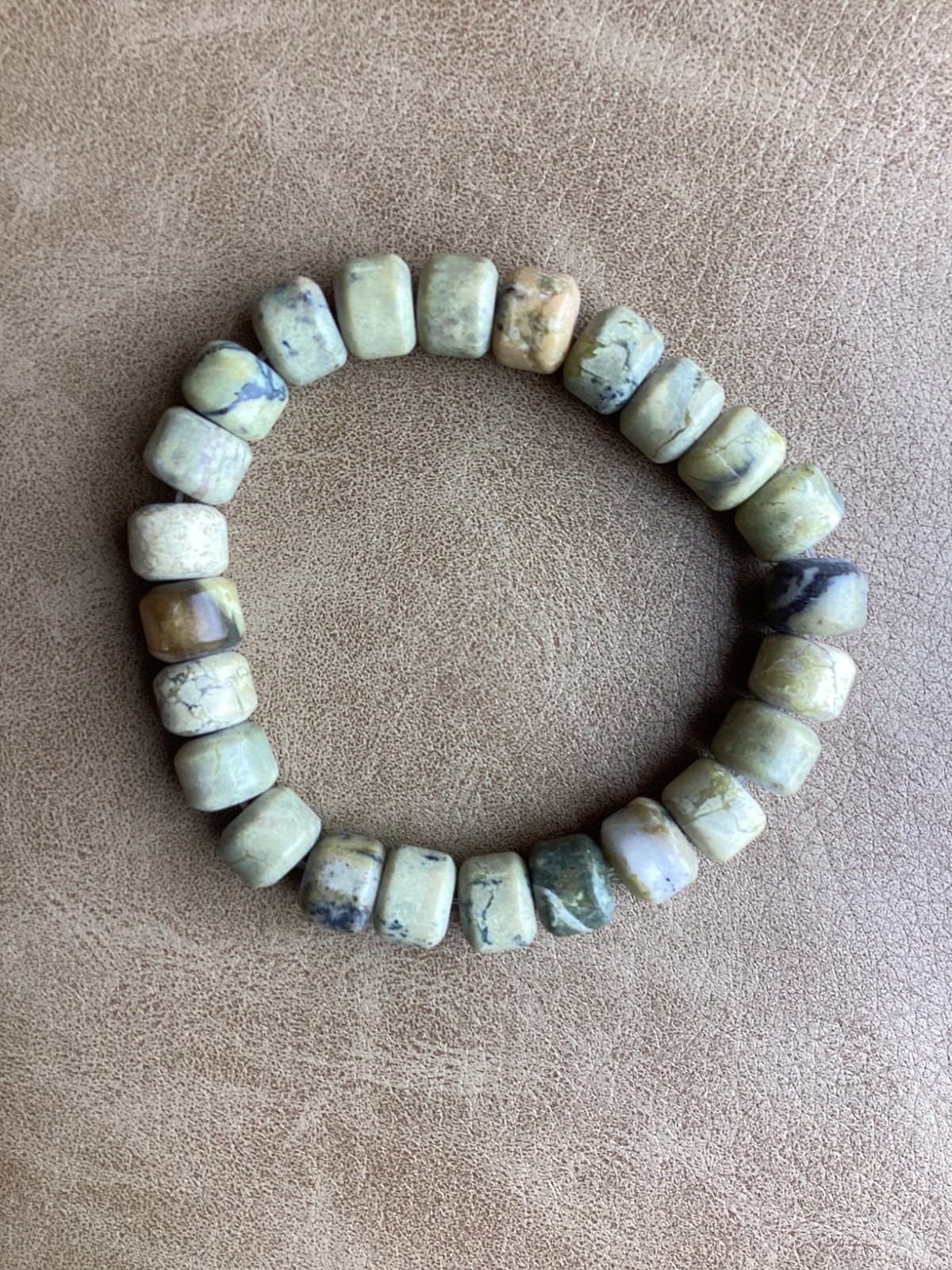 Three elastic beaded bracelets - image 4