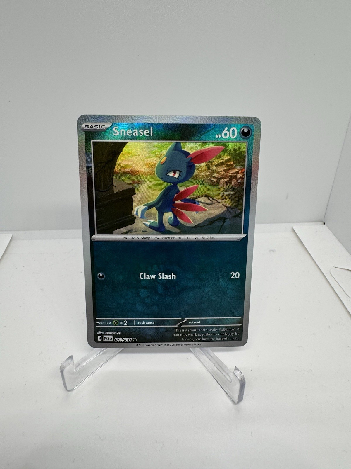 Sneasel (Master Ball Pattern) 061/131 Sv: Prismatic Evolutions Holo NM/M
