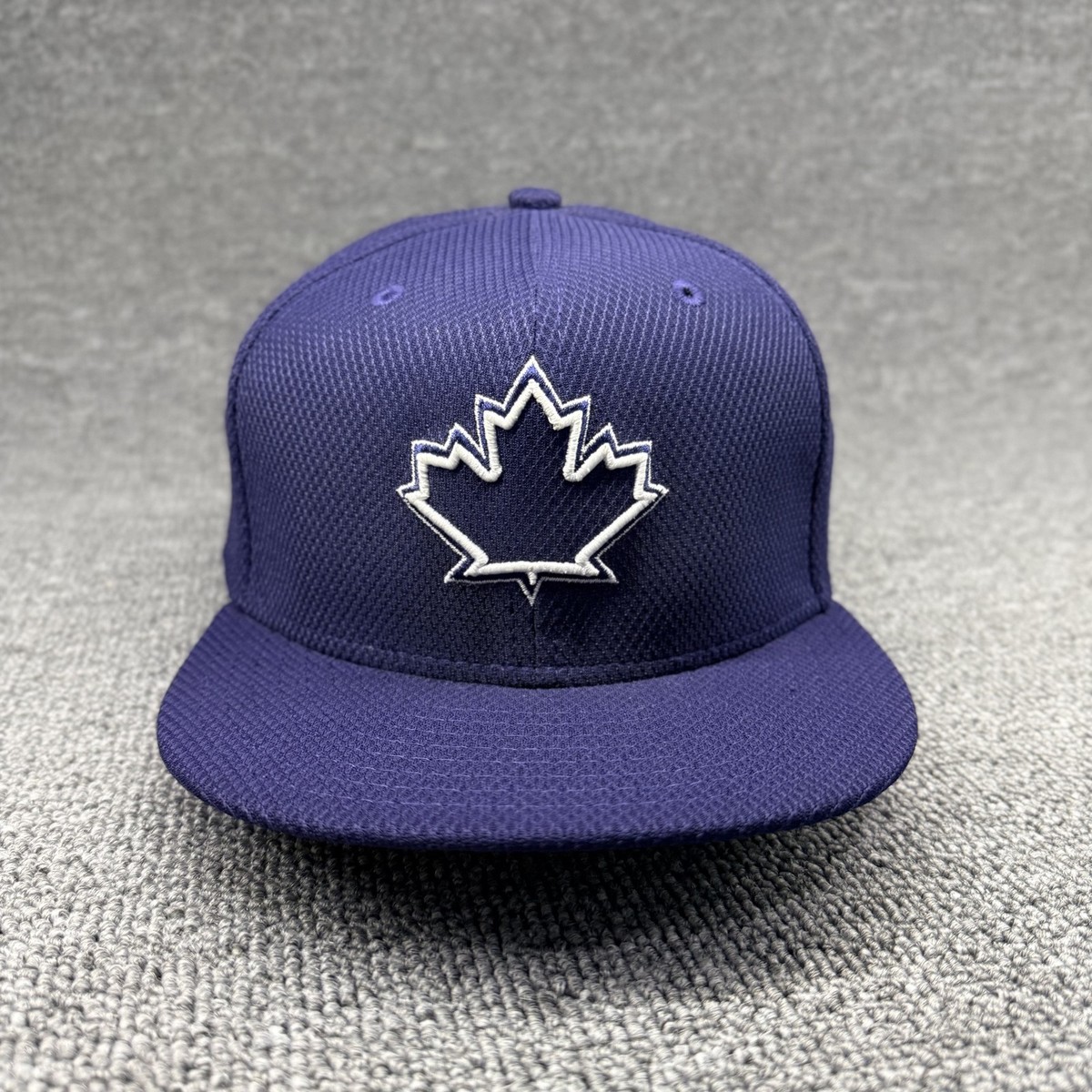 New Era 59FIFTY Toronto Blue Jays Alternate 4 Maple Leaf Fitted Hat 6 5/8 Kids