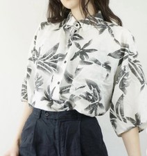 Vintage 100 Cotton Black  White Tropical Print Button Down