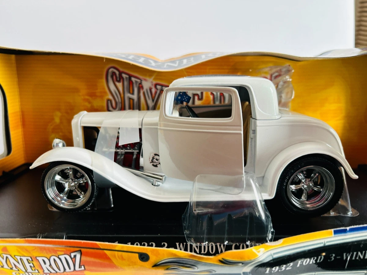 1:18 1932 Vehicle Year Vintage Manufacture Diecast Cars, Trucks