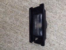 2001-2005 Toyota Rav4 Rav-4 Rav Oem License Plate Light Lens Housing 2001-2005 Toyota Rav4 Rav-4 Rav Oem License Plate Light Lens Housing