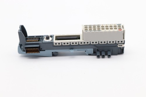 Siemens 6ES7 193-6BP00-0DA0 - Bild 4 von 5
