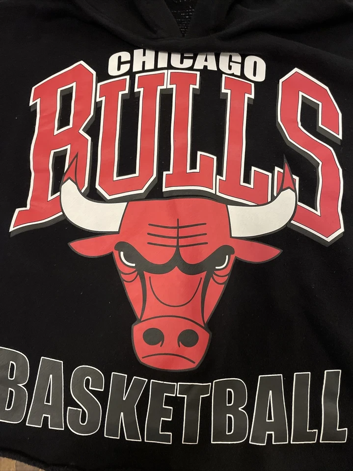 Suéter Chicago Bulls Para Mujer Grande Recortado Sudadera con Capucha Negro Híbrido ¡Súper Lindo! NBA Foto 2 de 4