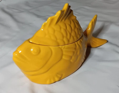 Vintage Collector Bauer Chicken Of The Sea Casserole Dish