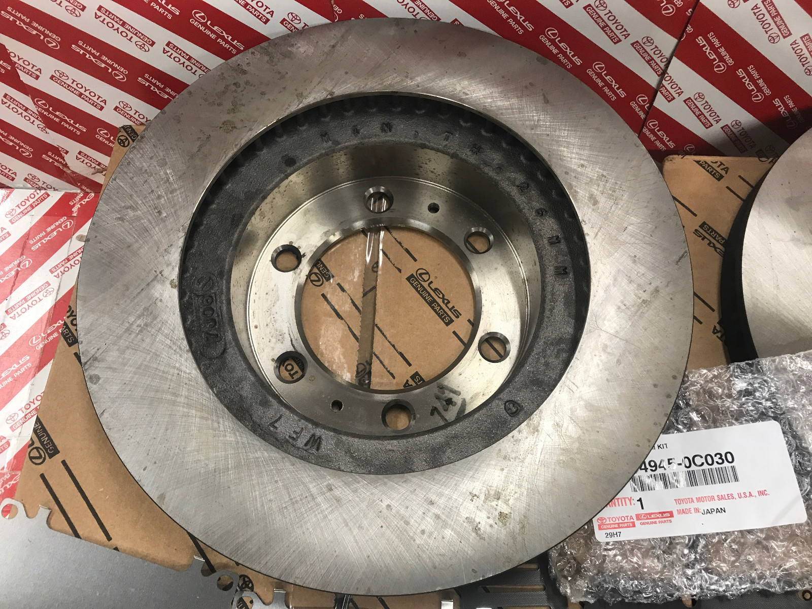 Toyota 4wd 20052015 Genuine OEM Front Brake Rotors Pad Kit