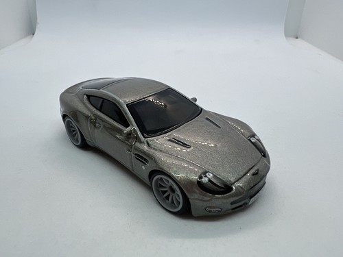 Hot Wheels Aston Martin Vanquish 007 James Bond Real Rider Premium - 第 1/5 張圖片