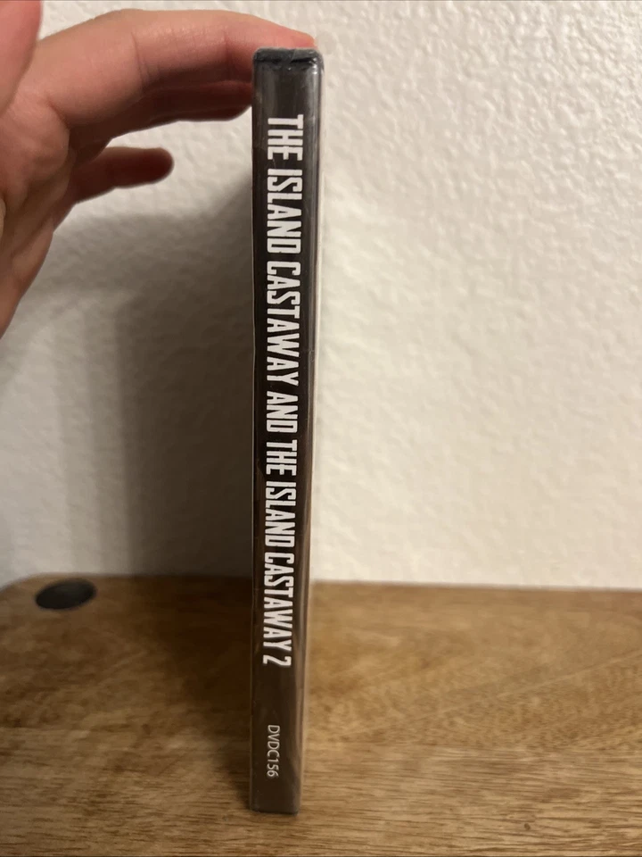 The Island Castaway 1& 2 Pc Cd-ROM Video Game New Sealed - Image 3 of 4