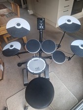 Roland TD-1K V-Drums Electronic Drum Kit w. Mesh Snare, Amp, Throne, Accessories