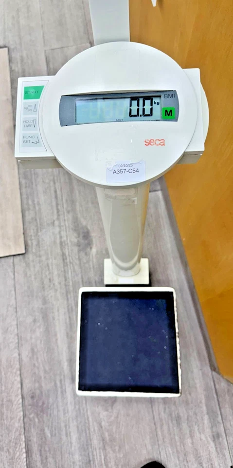 Seca digital column scale 797 (200Kg) with heightmeter Seca 220 - Image 2 of 4