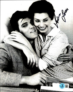 SOPHIA LOREN SIGNED AUTOGRAPH 8X10 PHOTO SEXY ACTRESS LEGEND BECKETT BAS