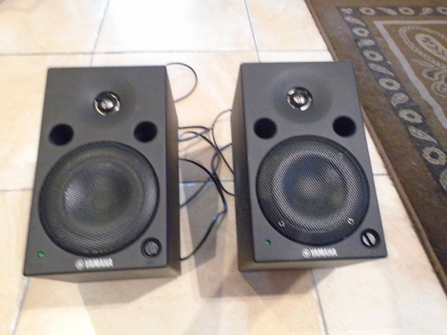 yamaha msp5 studio monitor