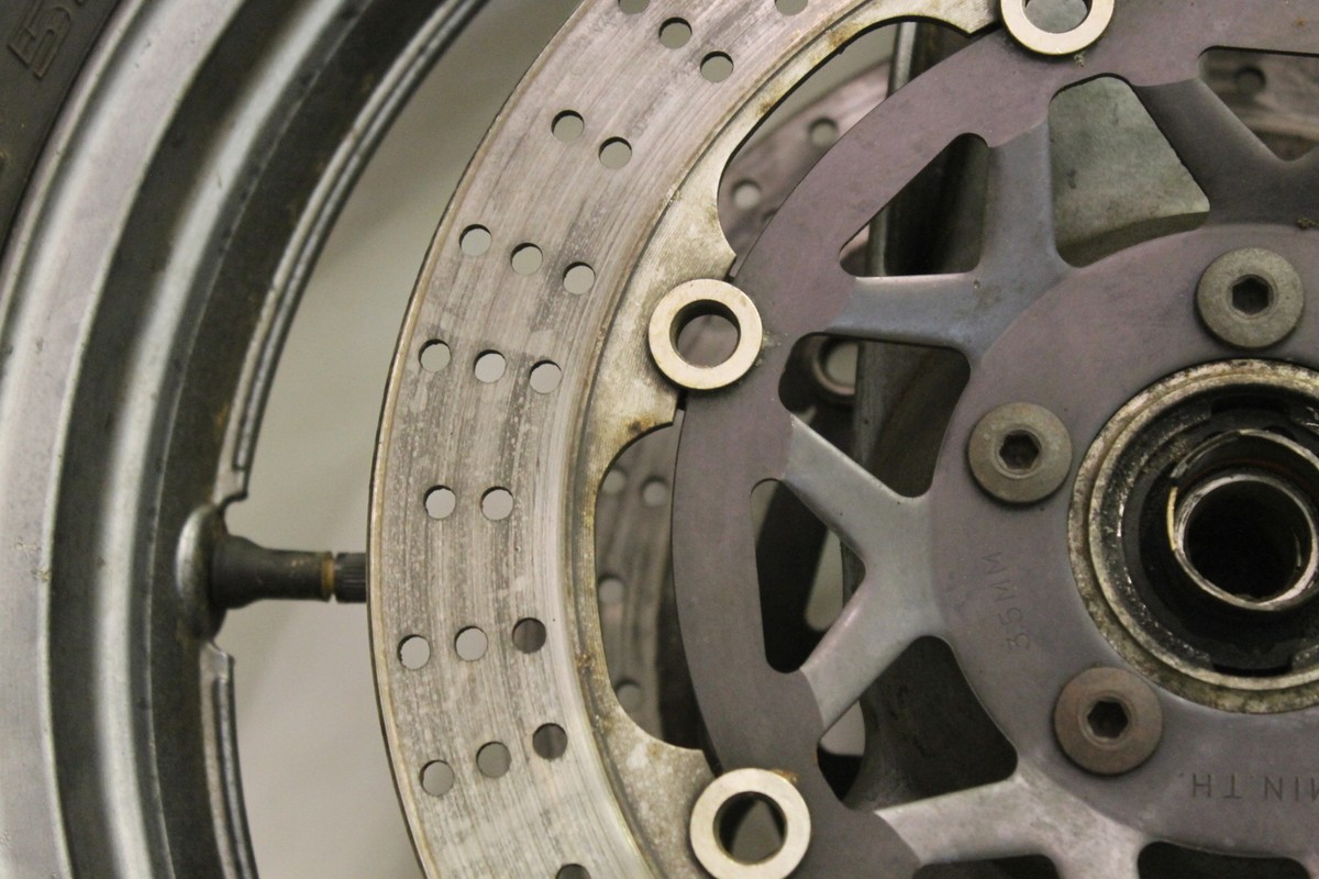 1993 Kawasaki Ninja ZX6 ZX600D FRONT WHEEL RIM W BRAKE DISCS