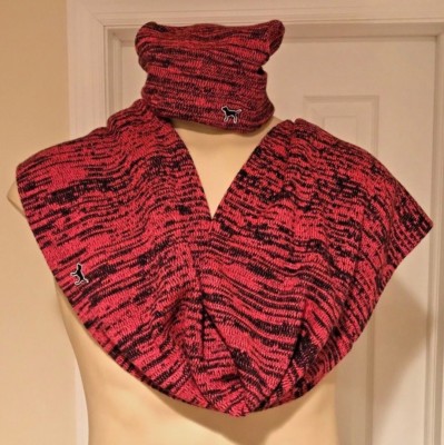Victorias Secret Pink Knit Hat Infinity Scarf Set | eBay display picture 3