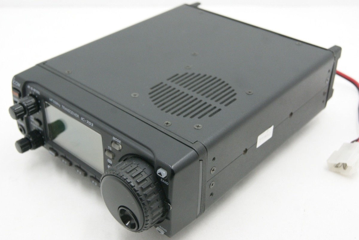トランシーバー ICOM IC-703 HF/50MHz All mode Transceivr ICOM IC-703 HF All Mode Transceiver 30kHz-60MHz 10W + Mic Good