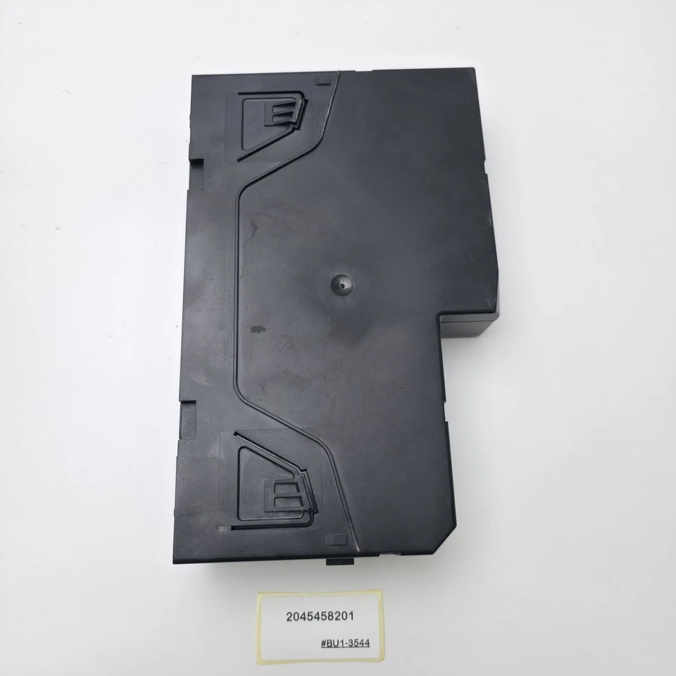 2008-2011 Mercedes-Benz C63 AMG Rear SAM Module Fuse Box Relay 2045458201 - Image 2 of 4