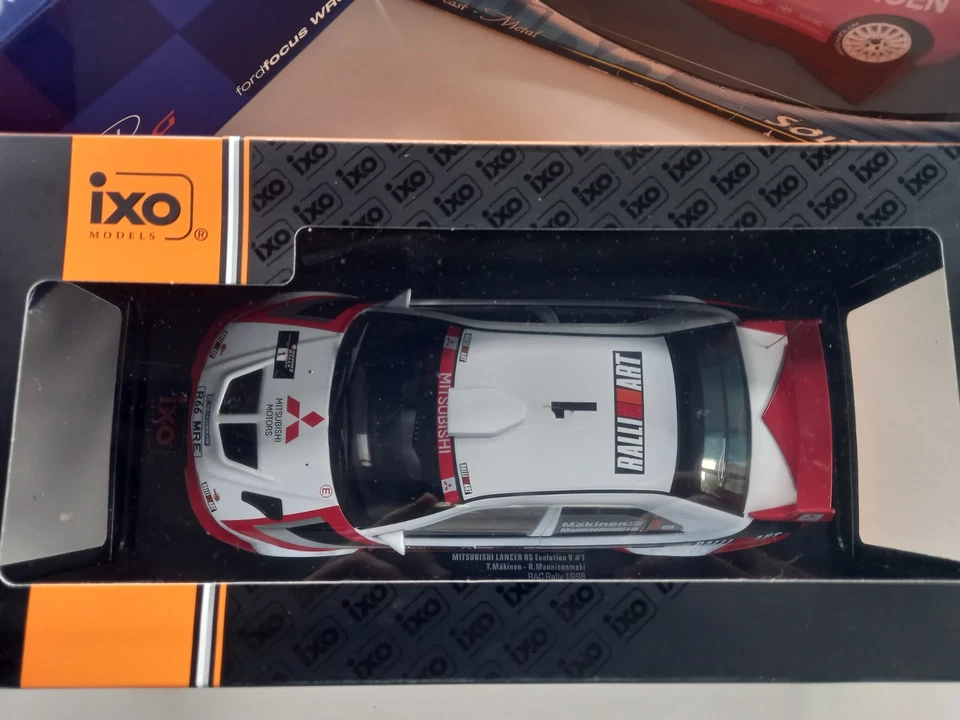 Mitsubishi Lancer Evo V Rally Rac 1998 Makinen Ixo 1/18 - Immagine 2 di 3