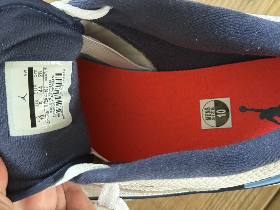 Nike Air Jordan 2 Retro Para hombres Talla 10 Bajo Medianoche Azul Marino 2016 UNC 832819-107 Foto 3 de 4