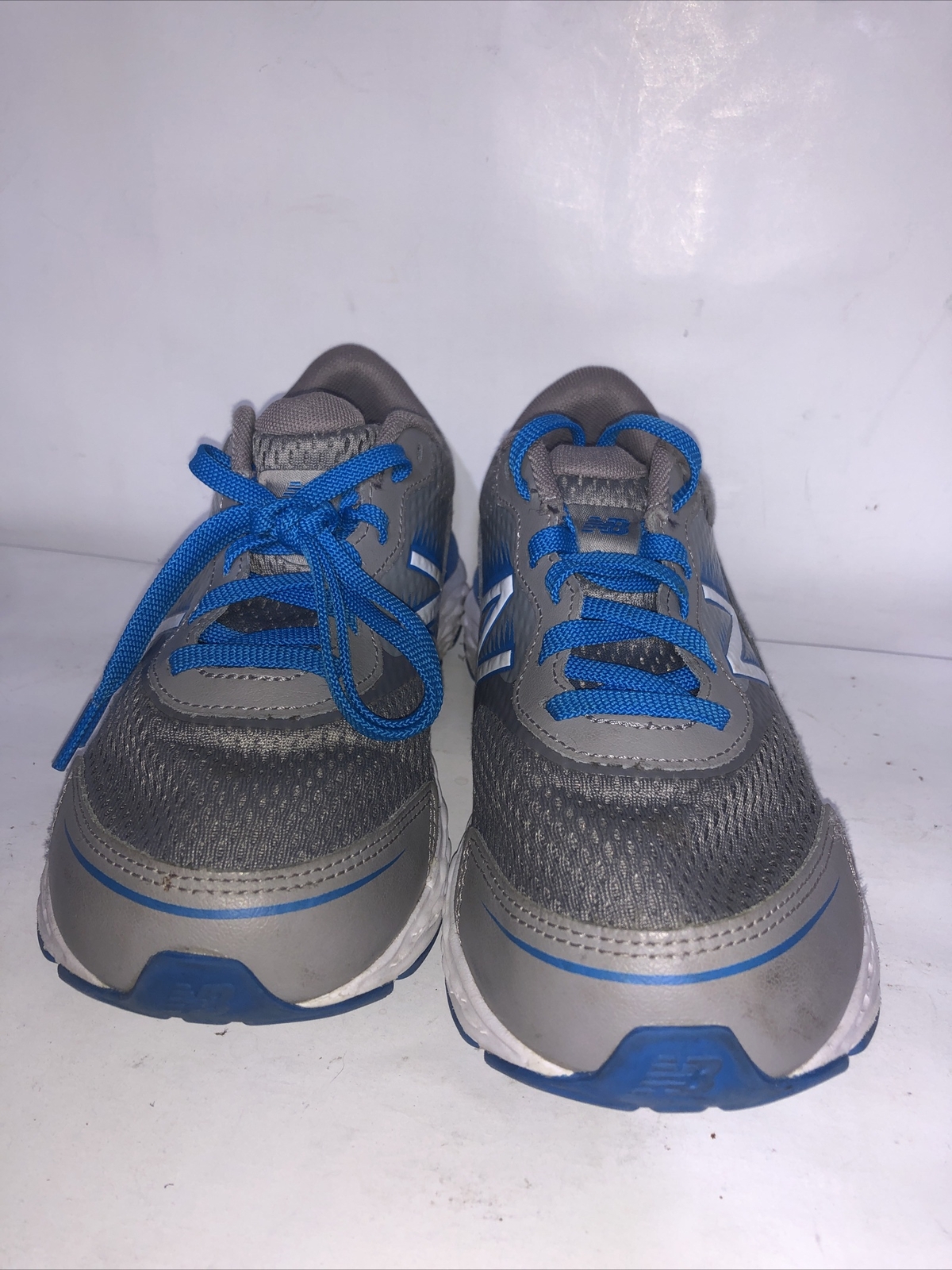 680 V6 Lace-up Running Shoe,/Vision 