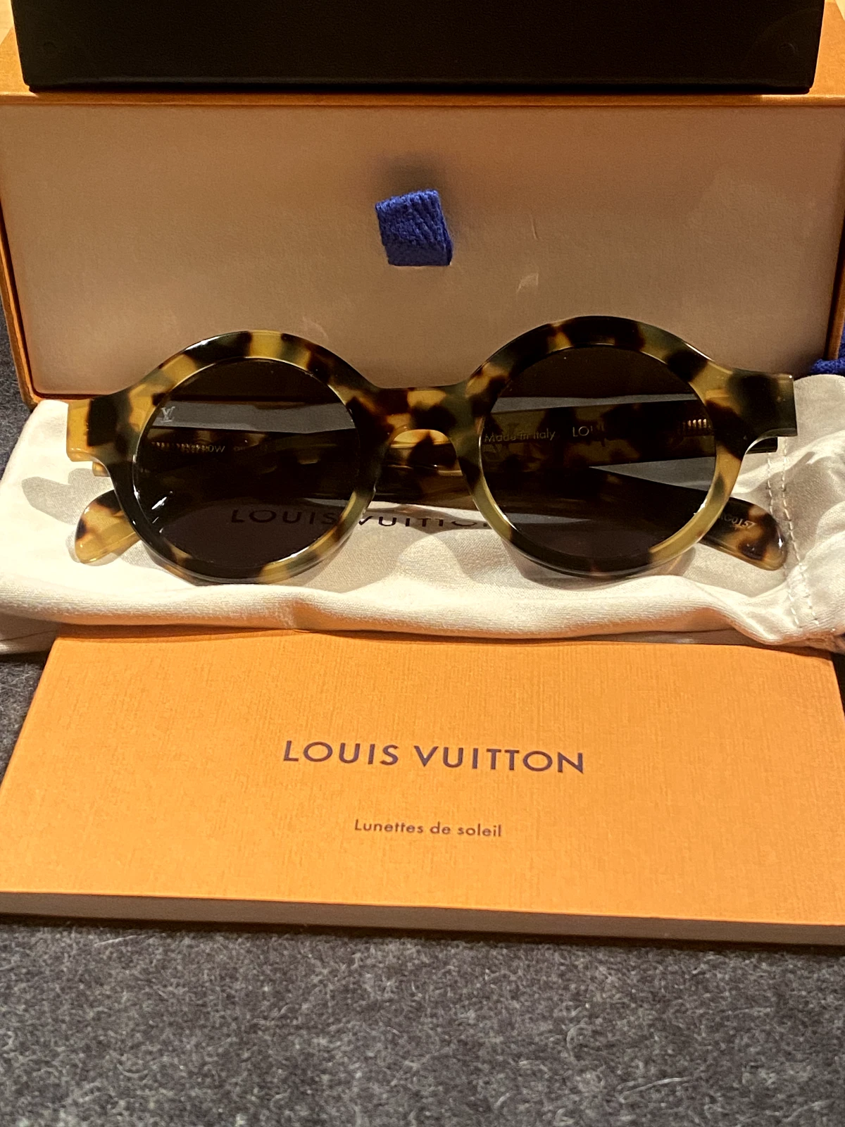 Lunettes de soleil Louis Vuitton × Supreme Downtown Lunettes Coque Tortue   Tout NEUF