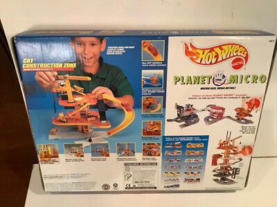 NOS 1997 HOT WHEELS CAT Construction Zone Micro Stacking Playset