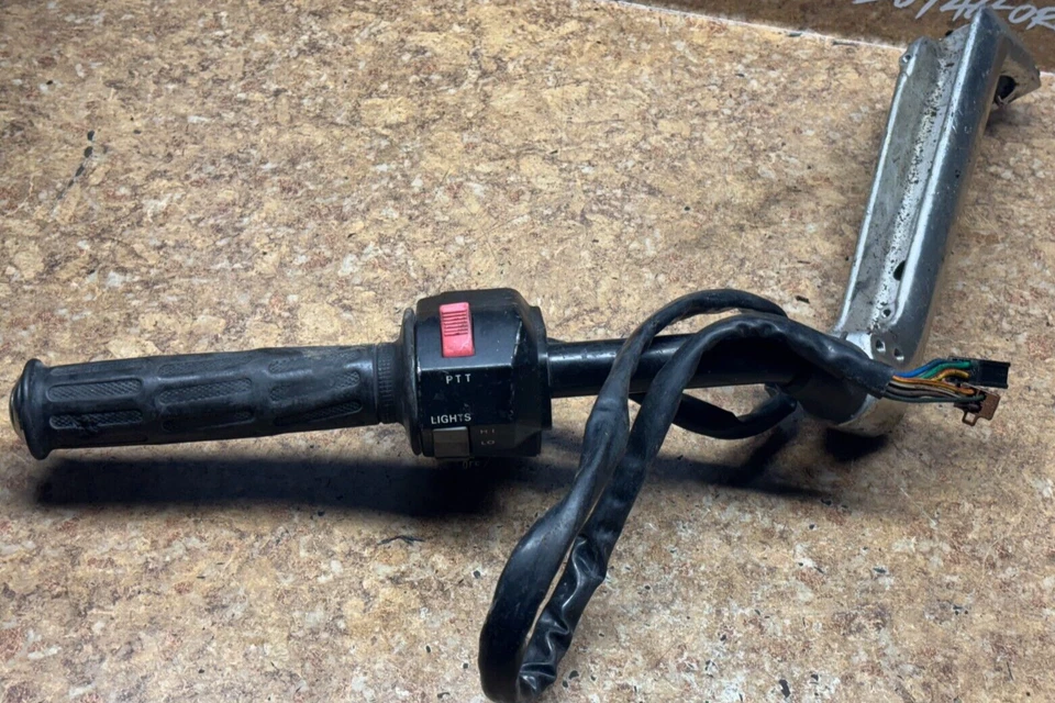 1987 Yamaha XVZ 1300 Controls Left Handlebar & Switches Venture Royal 1986 A9 - Image 4 of 4